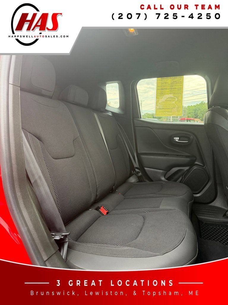Used 2022 Jeep Renegade Altitude AWD/4WD image 12