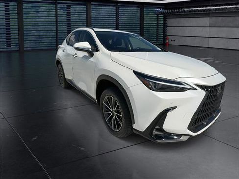 Certified 2024 Lexus NX 250 FWD w/ Premium Package image 2