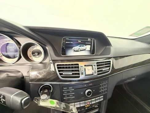 Used 2016 Mercedes-Benz E 350 Sedan image 25
