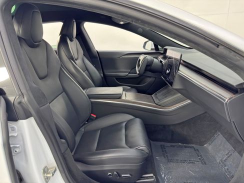 Used 2022 Tesla Model S image 14