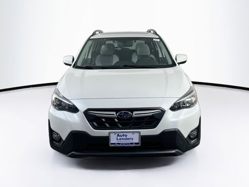 Used 2023 Subaru Crosstrek 2.0i Premium image 2