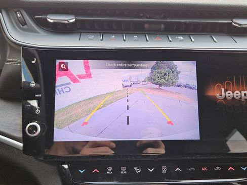 New 2026 Jeep Grand Cherokee Altitude AWD/4WD image 27