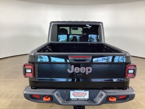 Used 2026 Jeep Gladiator Mojave AWD/4WD image 7