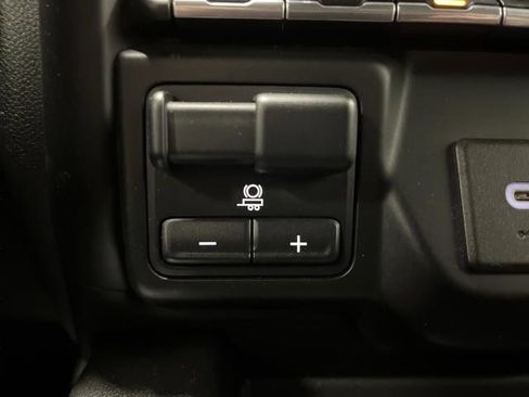 Used 2022 GMC Sierra 1500 AT4 image 25