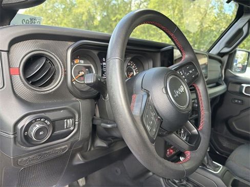 Used 2024 Jeep Wrangler Unlimited Rubicon w/ Convenience Group image 10