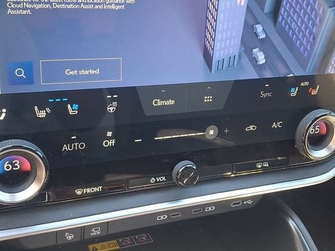 Used 2023 Lexus RZ 450e Premium w/ Technology Package AWD/4WD image 17