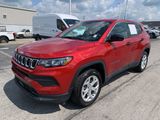 Used 2024 Jeep Compass Sport image 3