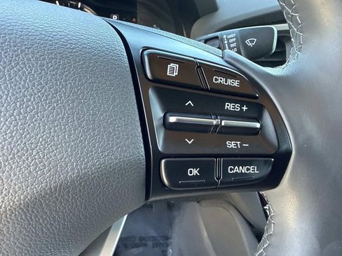 Used 2019 Hyundai Ioniq Plug-In Hybrid image 36