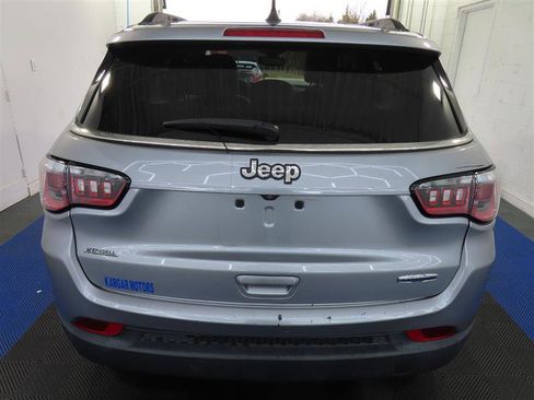 Used 2019 Jeep Compass Latitude image 11