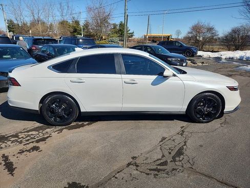 Certified 2023 Honda Accord LX image 7