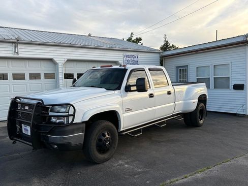 Used 2007 Chevrolet Silverado 3500 LT w/ Heavy-Duty Power Package AWD/4WD image 1