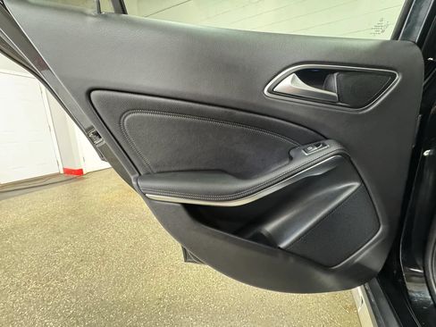 Used 2019 Mercedes-Benz GLA 250 4MATIC image 35