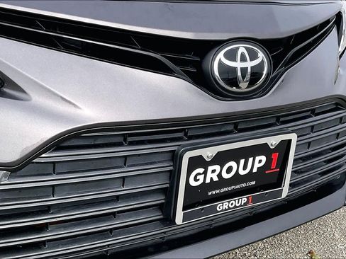 Used 2021 Toyota Camry LE image 26