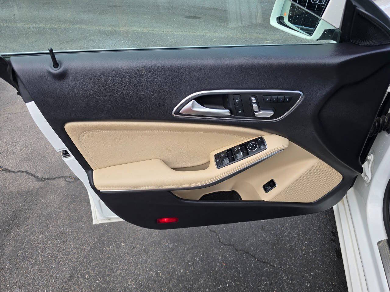 Used 2019 Mercedes-Benz CLA 250 4MATIC image 13