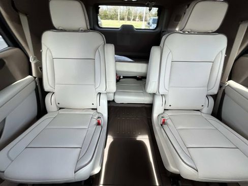 New 2026 GMC Yukon Denali w/ Sun & Power Step Package image 14