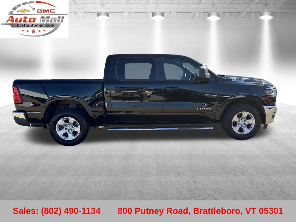 Used 2025 RAM 1500 Big Horn AWD/4WD image 8