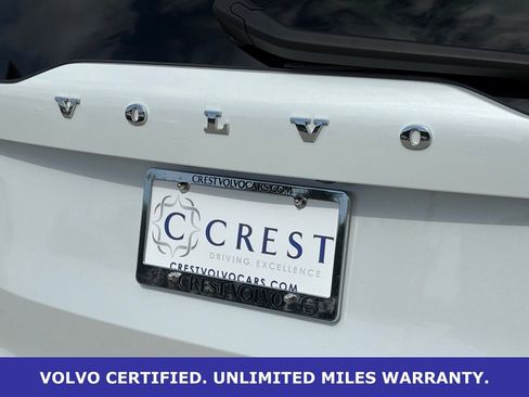Certified 2023 Volvo XC90 T8 Plus AWD/4WD image 9
