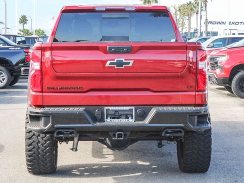 Used 2025 Chevrolet Silverado 1500 LT Trail Boss w/ Convenience Package II AWD/4WD image 5