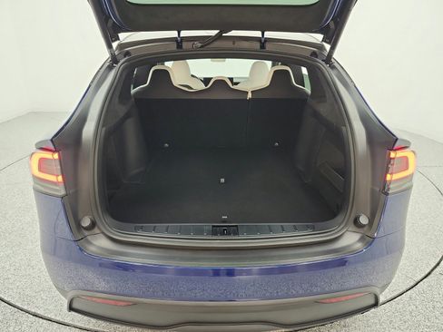 Used 2024 Tesla Model X AWD/4WD image 21
