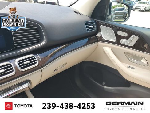 Used 2025 Mercedes-Benz GLE 450e 4MATIC image 34