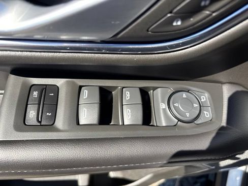 Used 2022 Chevrolet Tahoe Z71 AWD/4WD image 12