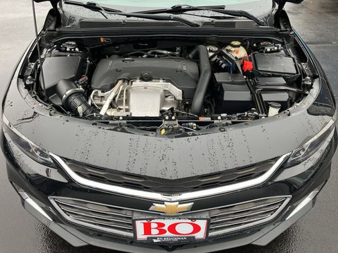 Used 2017 Chevrolet Malibu Premier w/ Driver Confidence Package image 37