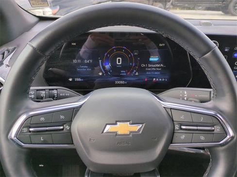 Certified 2025 Chevrolet Equinox LT image 30