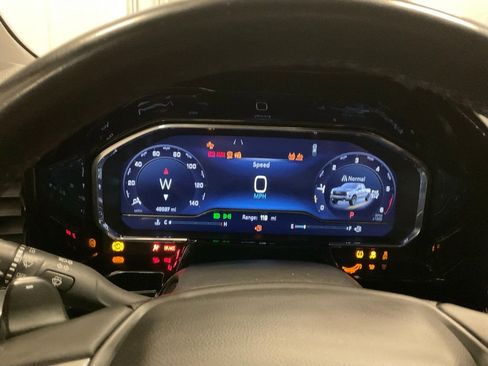 Used 2023 Chevrolet Silverado 1500 LT Trail Boss w/ LT Trail Boss Premium Package image 2