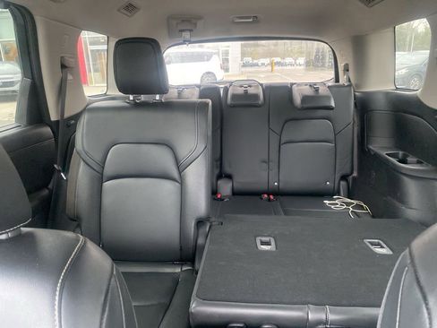 Used 2023 Nissan Pathfinder SL image 22