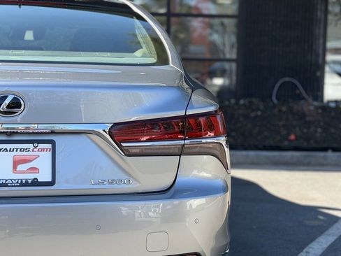 Used 2018 Lexus LS 500 w/ Interior Upgrade Package image 16