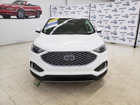 Certified 2023 Ford Edge SEL w/ Convenience Package AWD/4WD image 2