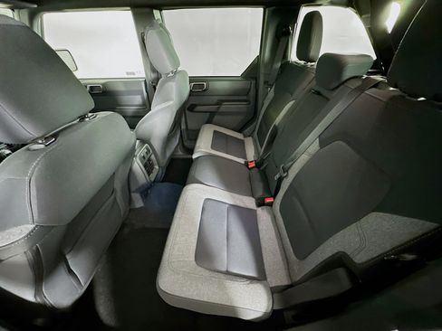 Used 2025 Ford Bronco Big Bend image 29