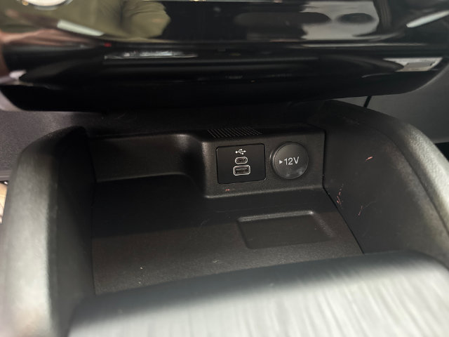 Used 2024 Ford Escape ST-Line w/ Tech Pack #1 AWD/4WD image 24