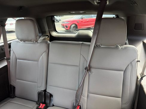 Used 2023 Chevrolet Suburban Z71 AWD/4WD image 20