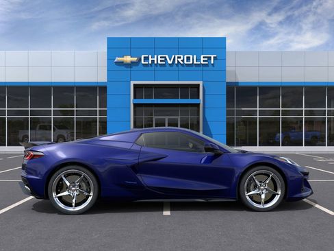 New 2025 Chevrolet Corvette E-Ray image 29