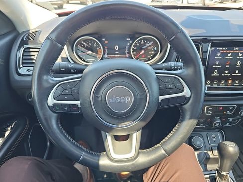 Used 2018 Jeep Compass Limited w/ Navigation Group AWD/4WD image 15