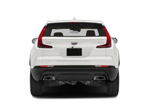 Used 2023 Cadillac XT4 Luxury w/ Cold Weather Package FWD image 8