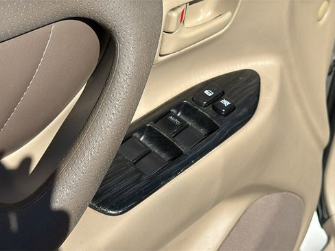 Used 1999 Toyota Land Cruiser image 10