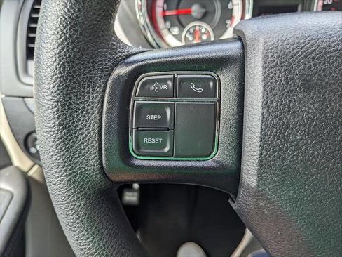 Used 2020 Dodge Grand Caravan SE w/ UConnect Hands-Free Group FWD image 21