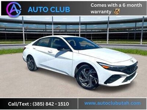 Used 2025 Hyundai Elantra Sport image 1