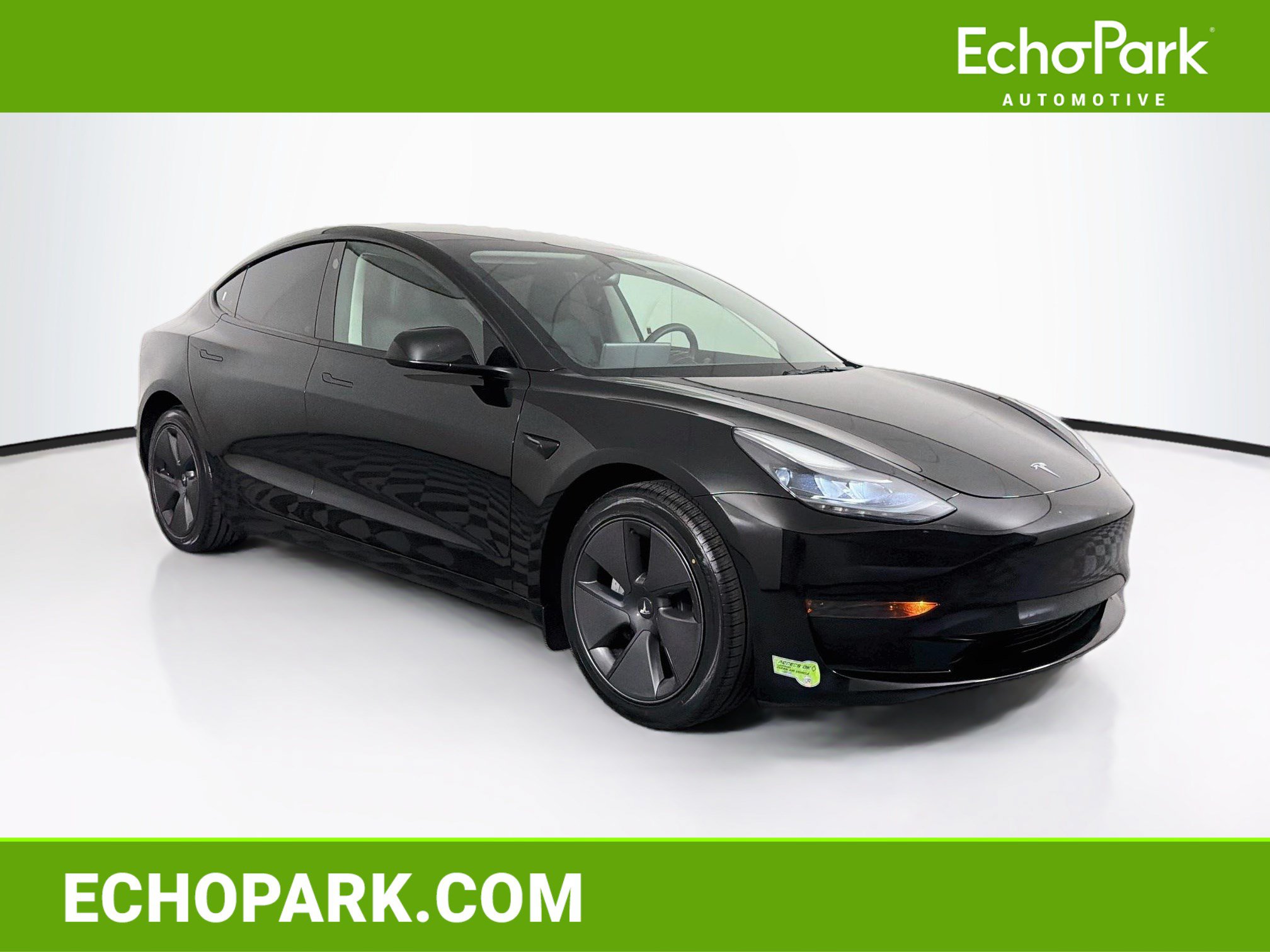 Used 2023 Tesla Model 3 Standard Range RWD image 1