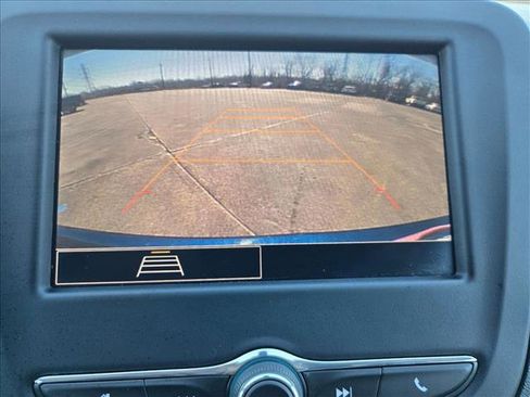 Used 2022 Chevrolet Equinox LT w/ Driver Convenience Package image 14