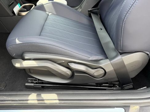 New 2026 MINI Cooper 2-Door Hardtop FWD image 16
