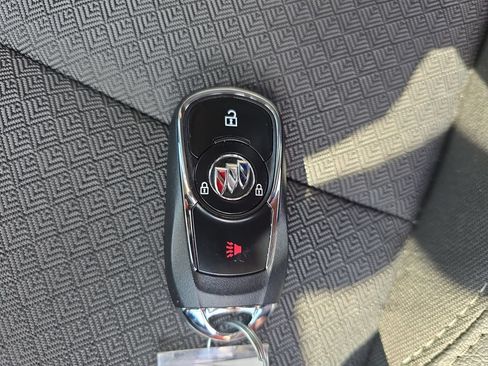 Certified 2023 Buick Encore GX Preferred FWD image 38