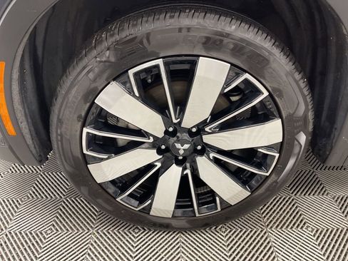 Used 2025 Mitsubishi Outlander SE image 35