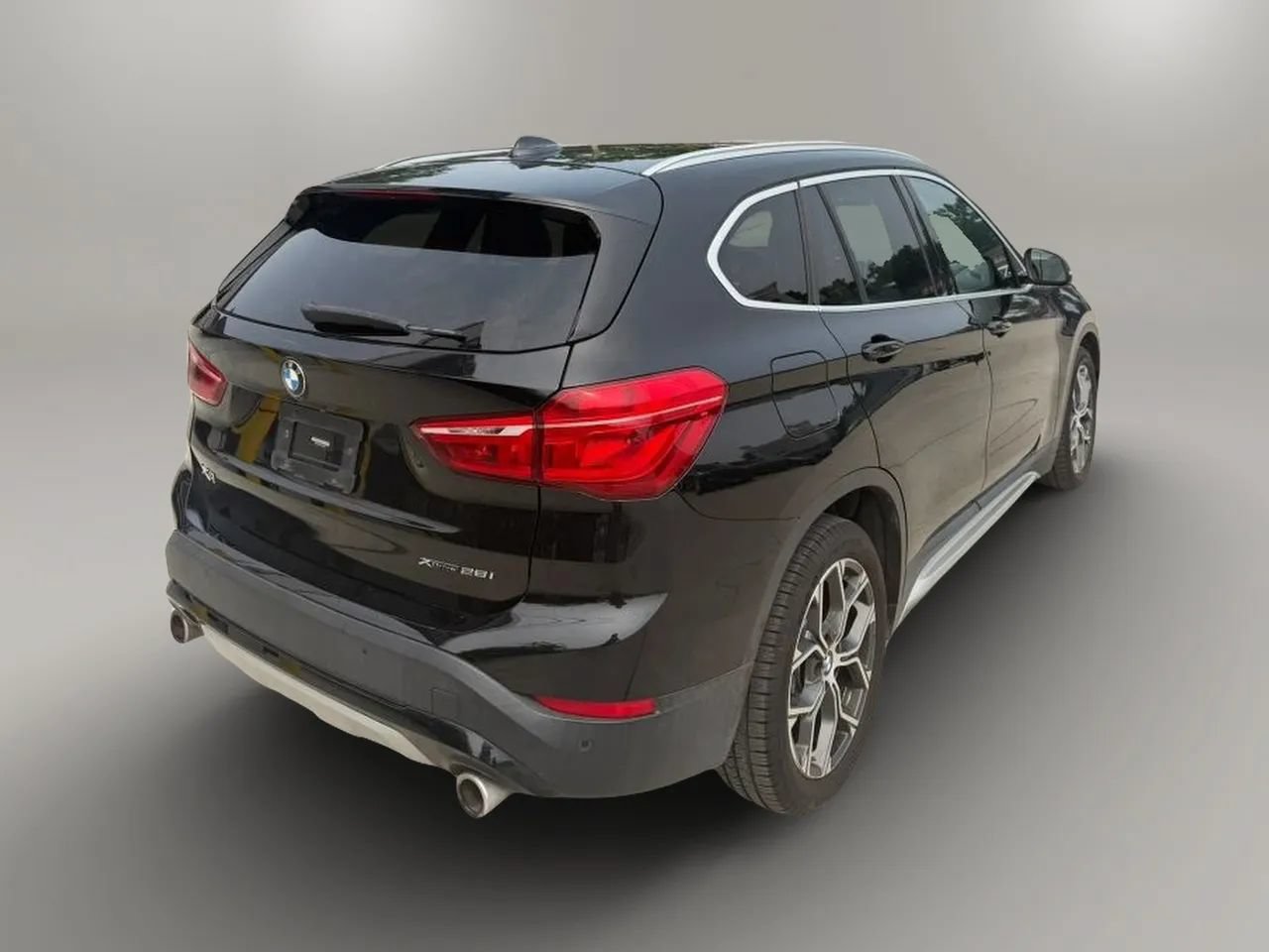 Used 2021 BMW X1 xDrive28i w/ Convenience Package AWD/4WD image 7