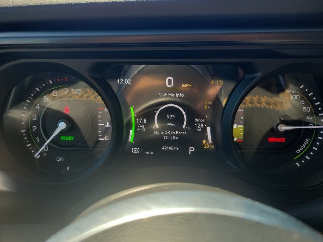 Used 2024 Jeep Wrangler Unlimited Sahara AWD/4WD image 24
