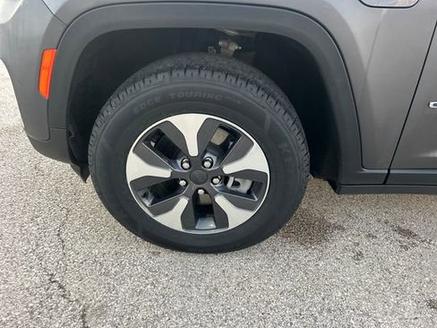 Used 2022 Jeep Grand Cherokee Limited 4xe image 60