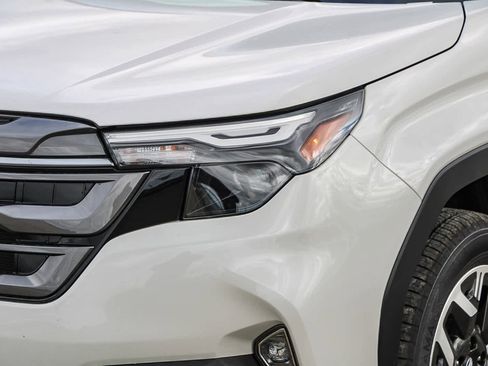 New 2026 Subaru Forester Premium image 25