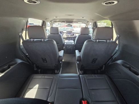 Used 2024 Chevrolet Tahoe RST w/ Luxury Package RWD image 16